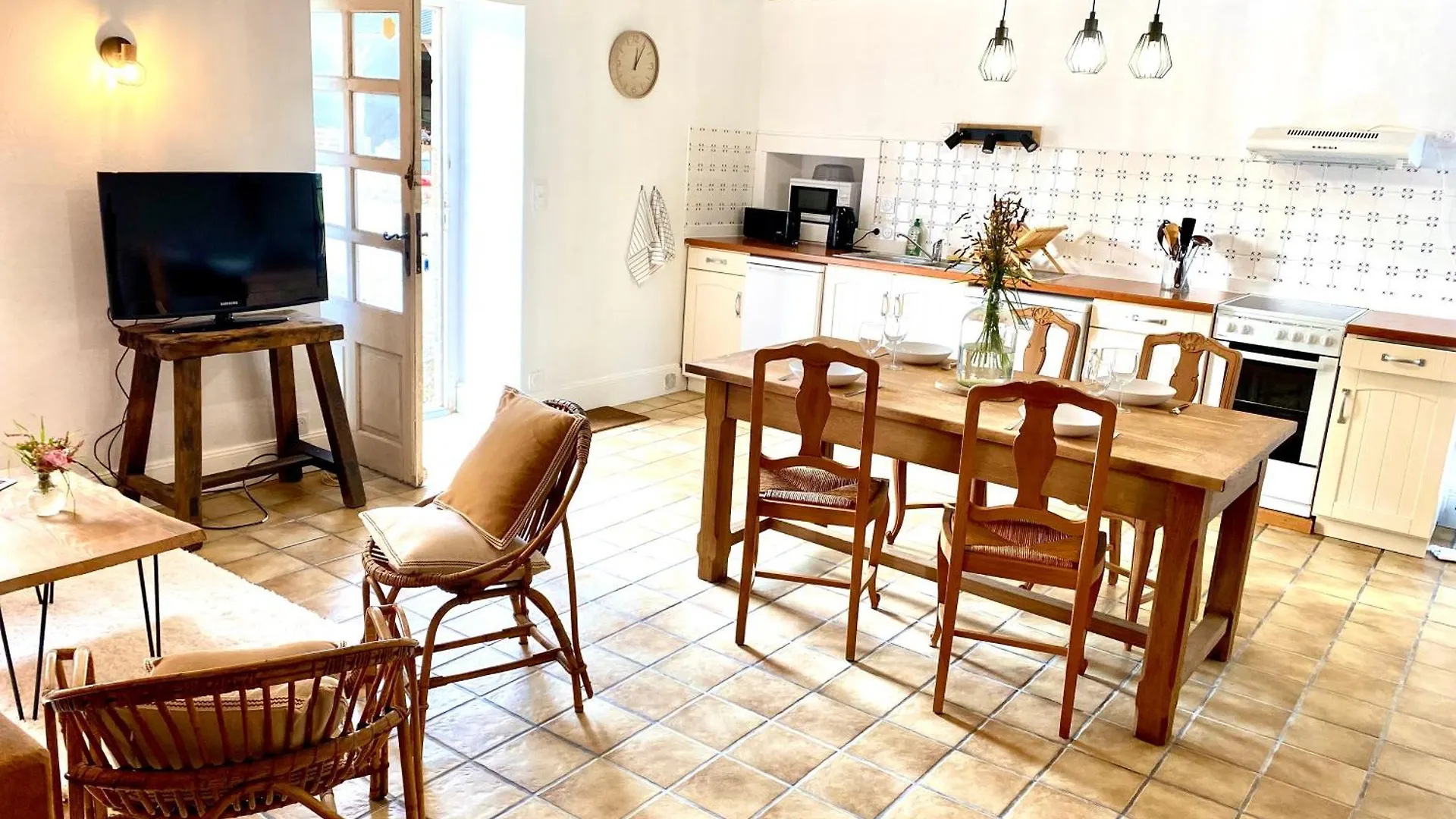 Gites Entre Terre Et Mer Corseul Holiday home